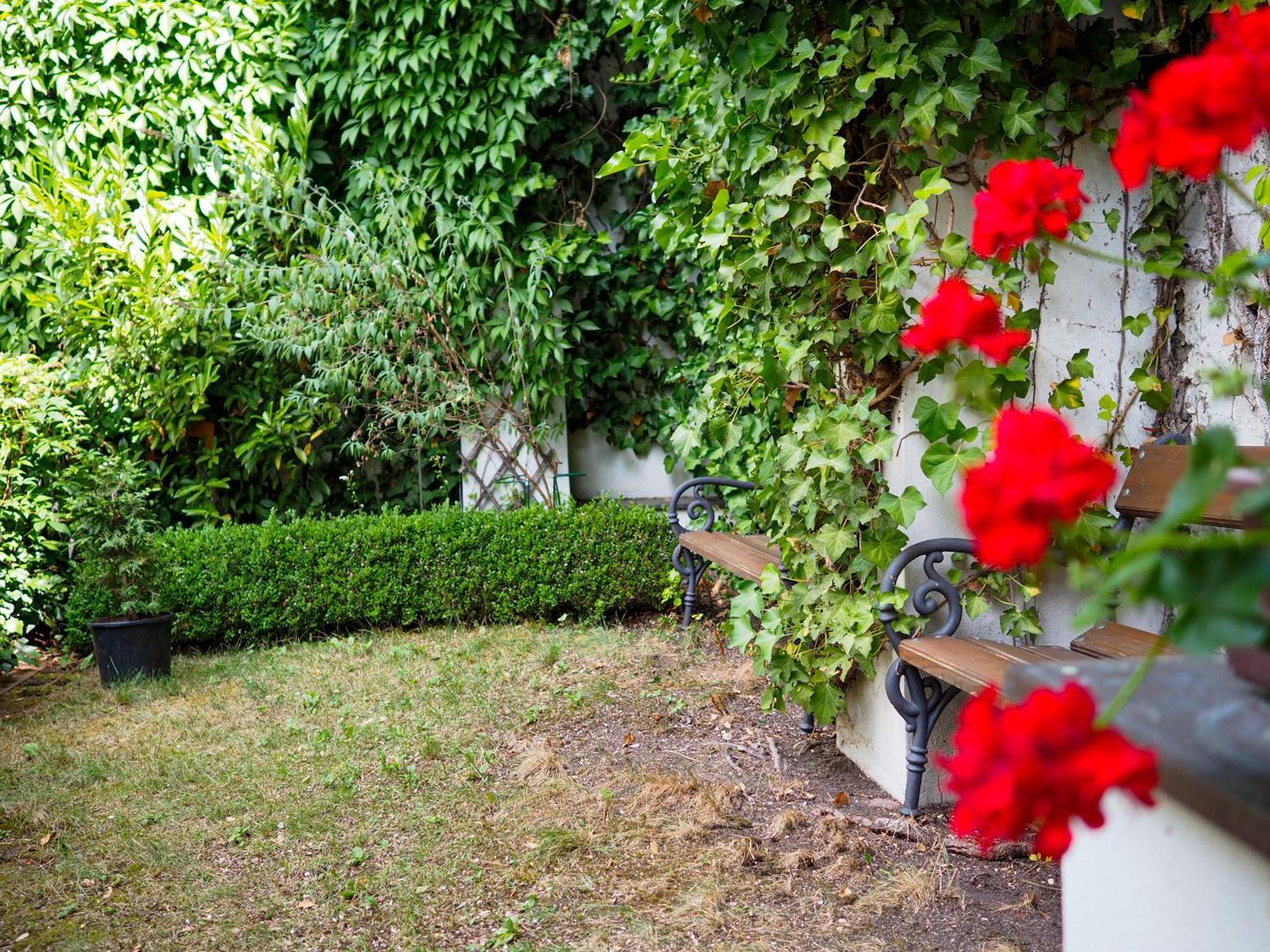 Hotel 16 & Apartments Prague City Living — Photos 1